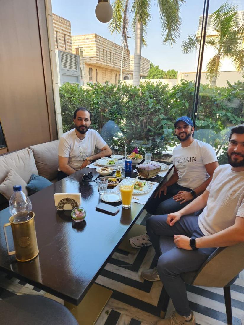 Signing in Saudi Arabia — 5 of 6